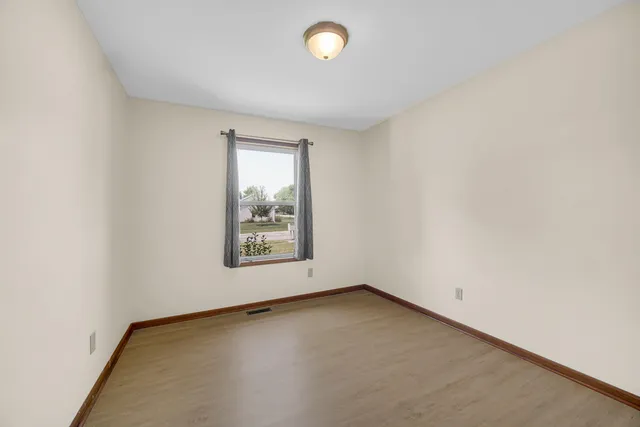 $294,900 | 342 Woodbridge Drive, Lowell, IN 46356