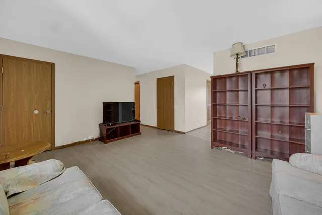 $294,900 | 342 Woodbridge Drive, Lowell, IN 46356