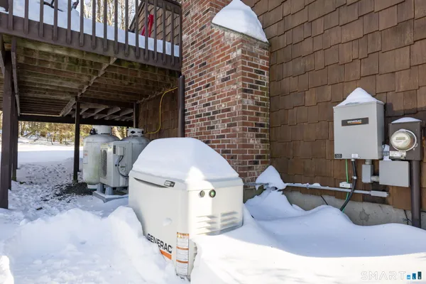 $415,000 | 46 Lakeshore Drive, New Hartford, CT 06057