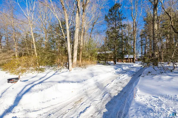 $415,000 | 46 Lakeshore Drive, New Hartford, CT 06057