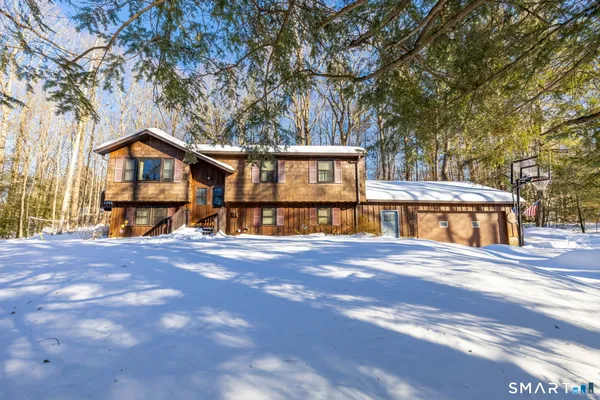 $415,000 | 46 Lakeshore Drive, New Hartford, CT 06057