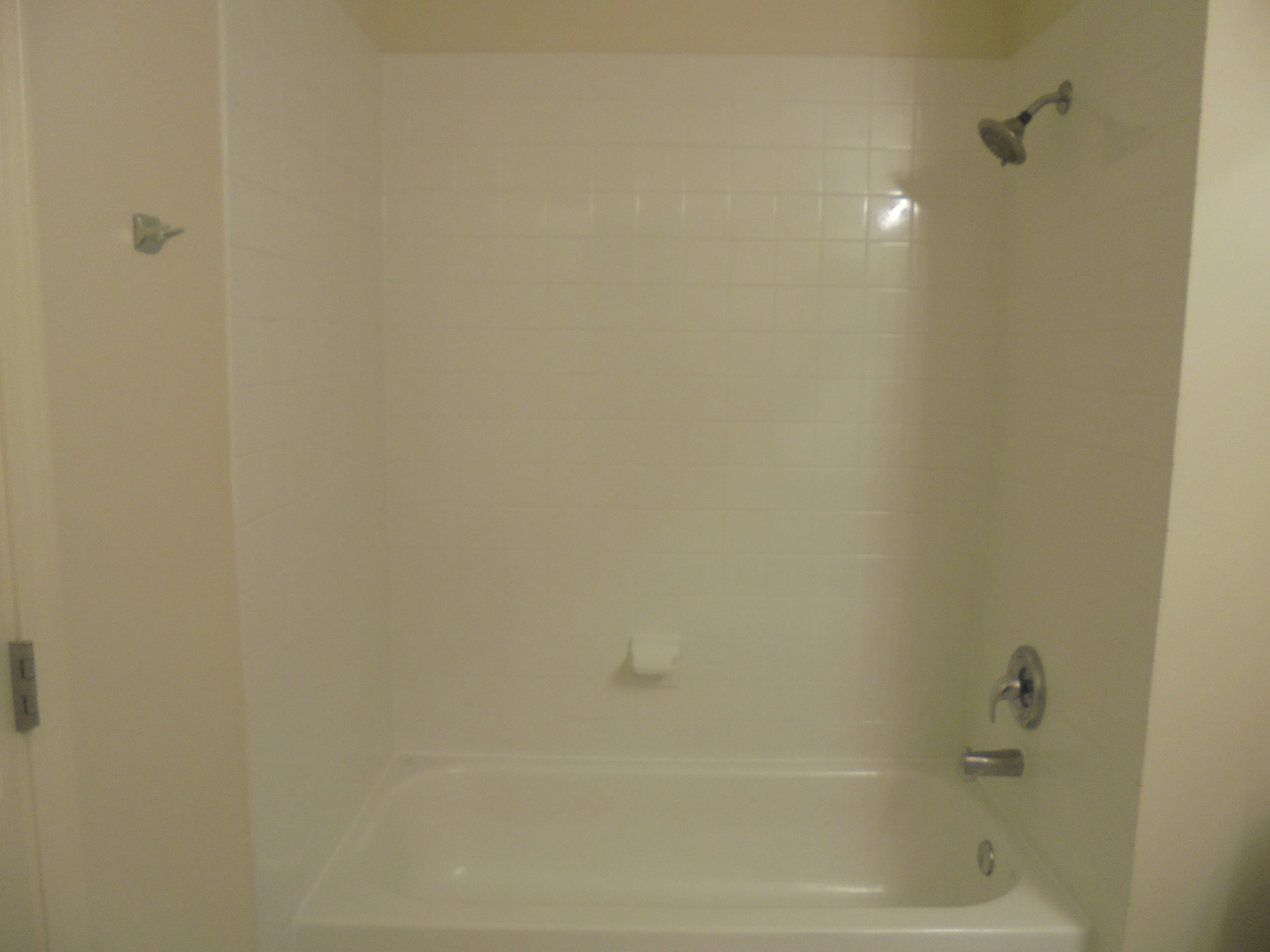 938 Ridgefield Lane Wheeling, IL 60090 - Photo 19 of 27