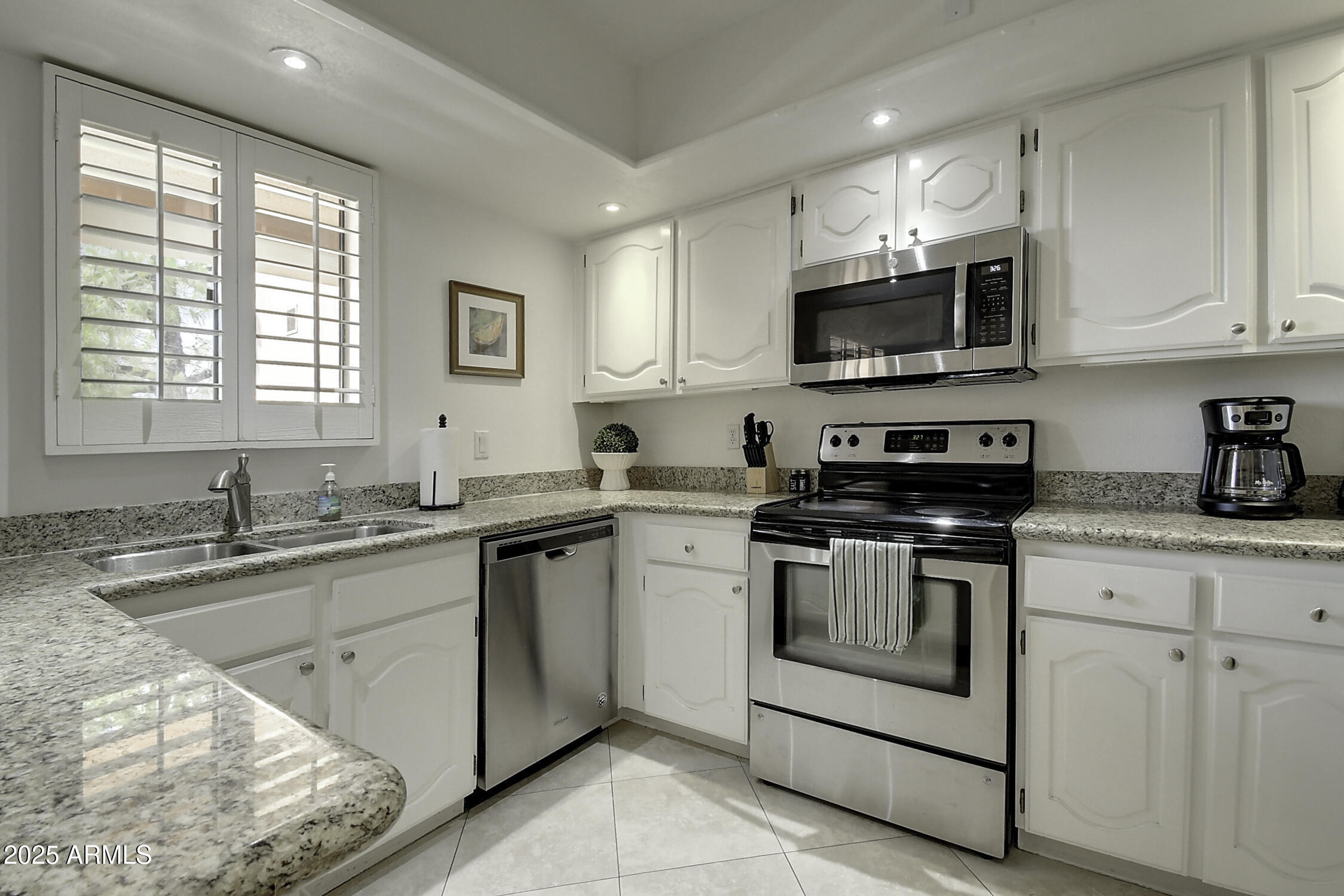 4303 East Cactus Road, Unit 442 Phoenix, AZ 85032 - Photo 16 of 32 4303 E Cactus Rd Unit 442 (11)