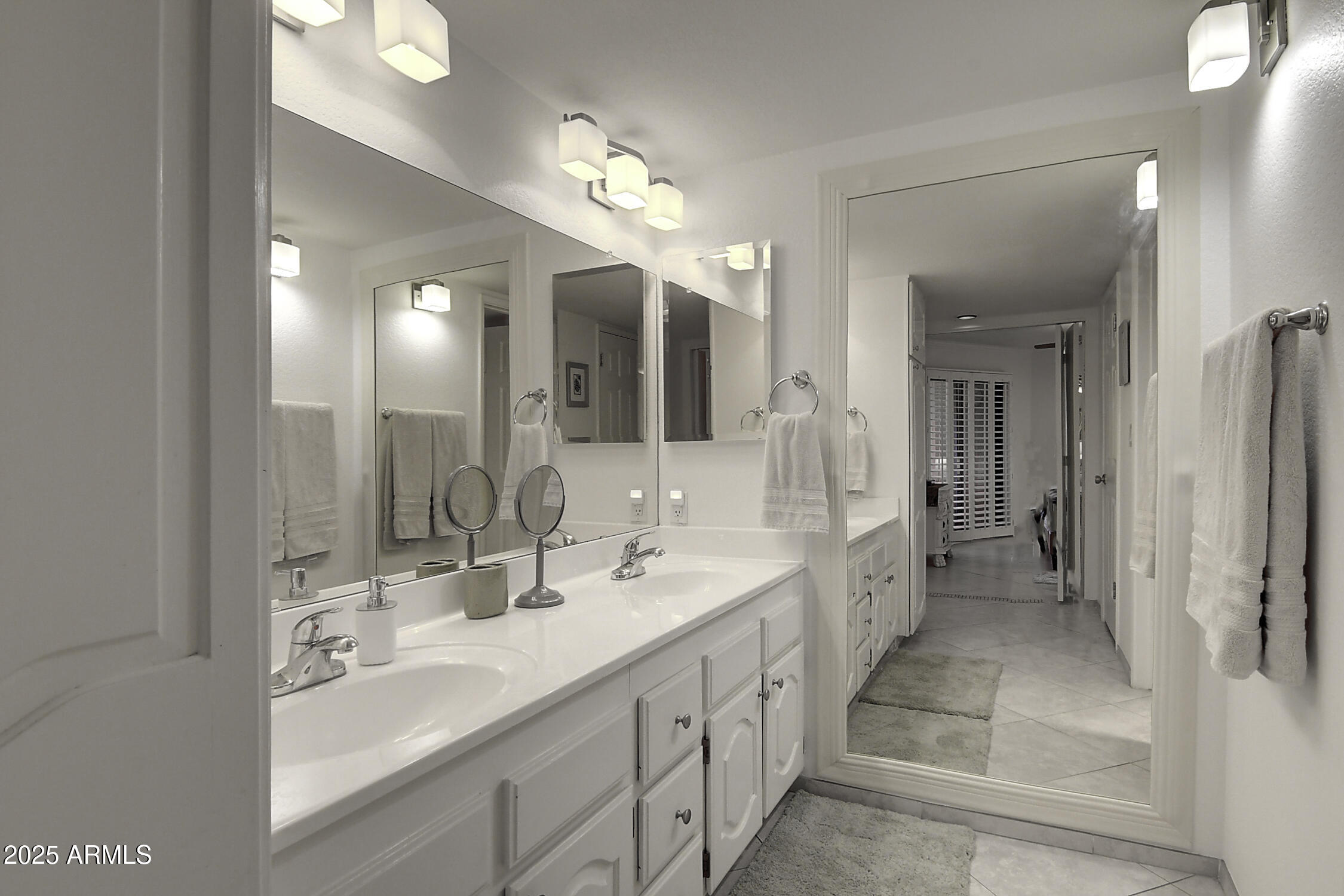 4303 East Cactus Road, Unit 442 Phoenix, AZ 85032 - Photo 5 of 32 4303 E Cactus Rd Unit 442 (18)