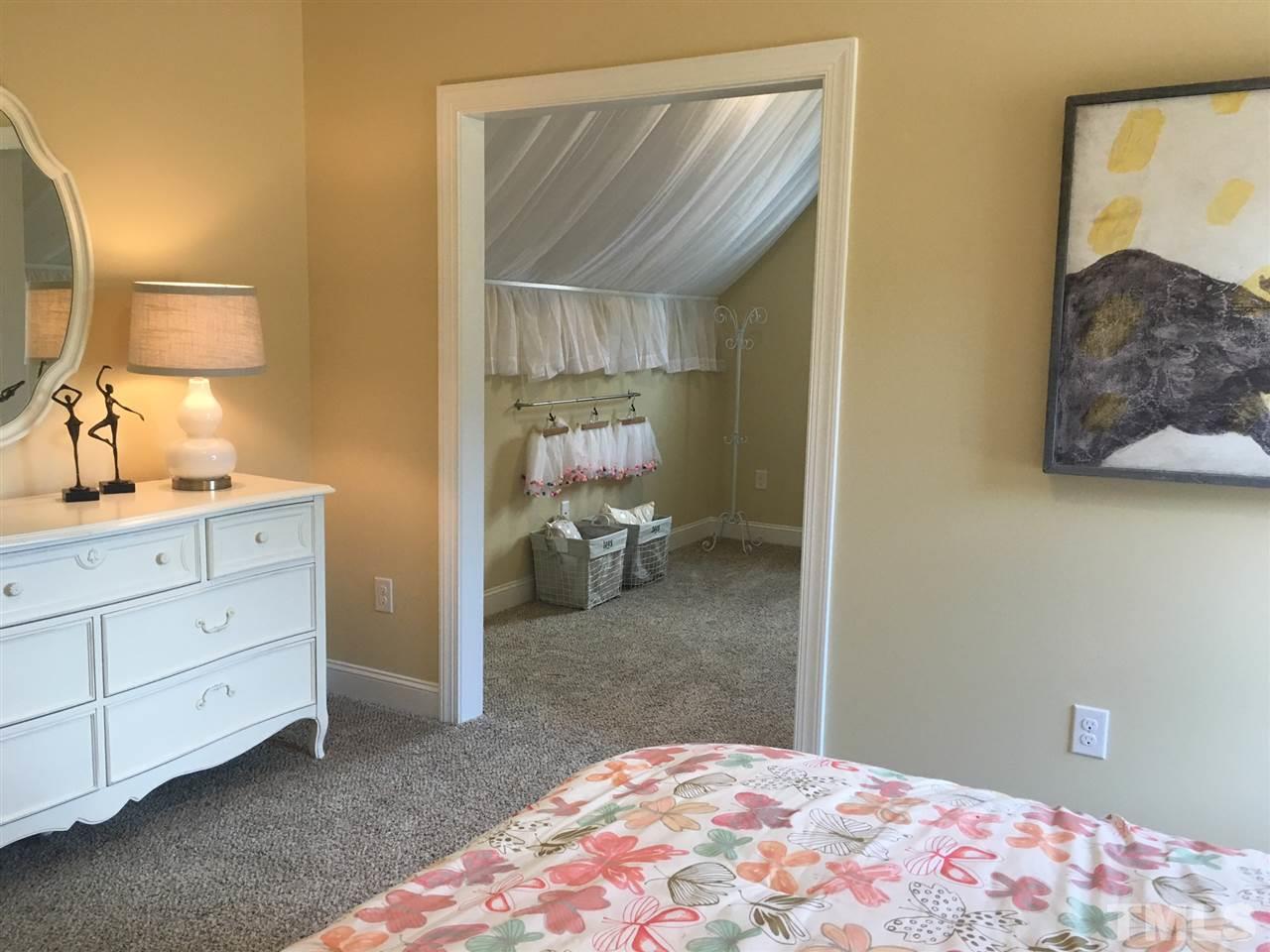 7613 Stonehenge Farm Lane Raleigh, NC 27613 - Photo 3 of 12 Gallery Image 3