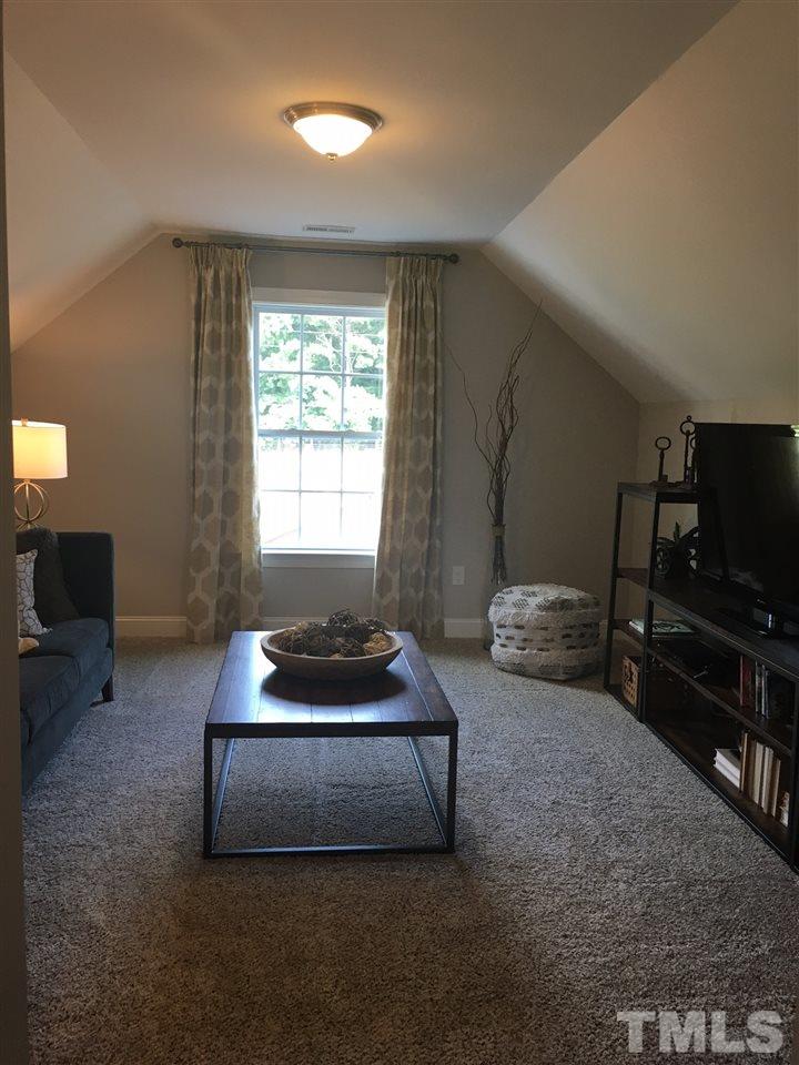 7613 Stonehenge Farm Lane Raleigh, NC 27613 - Photo 5 of 12 Gallery Image 5