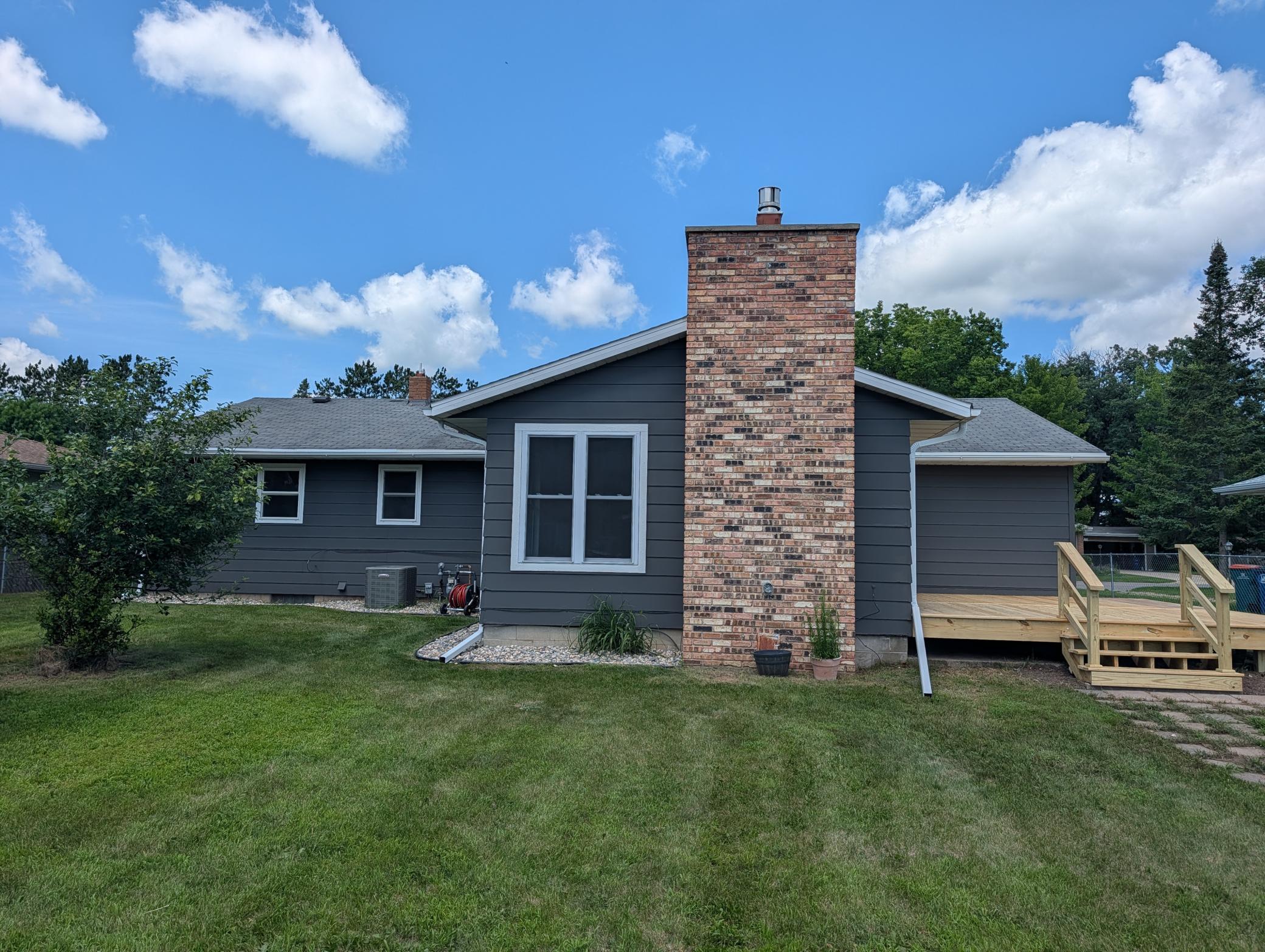 215 Madison Avenue Southwest Wadena, MN 56482 - Photo 4 of 36