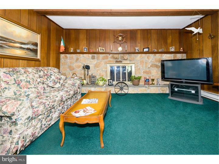 1022 Longspur Road Audubon, PA 19403 - Photo 9 of 20 Family Room