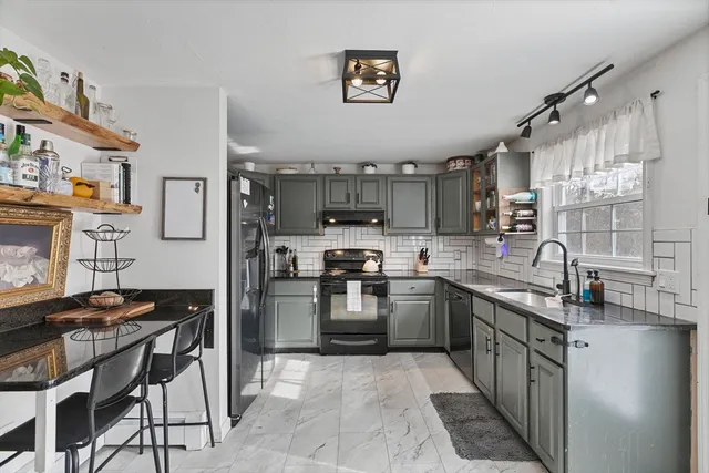 $440,000 | 41 Willow Lane, Southbridge, MA 01550