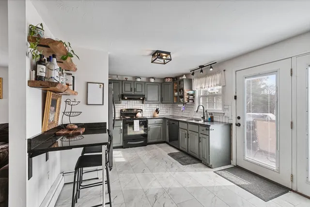 $440,000 | 41 Willow Lane, Southbridge, MA 01550