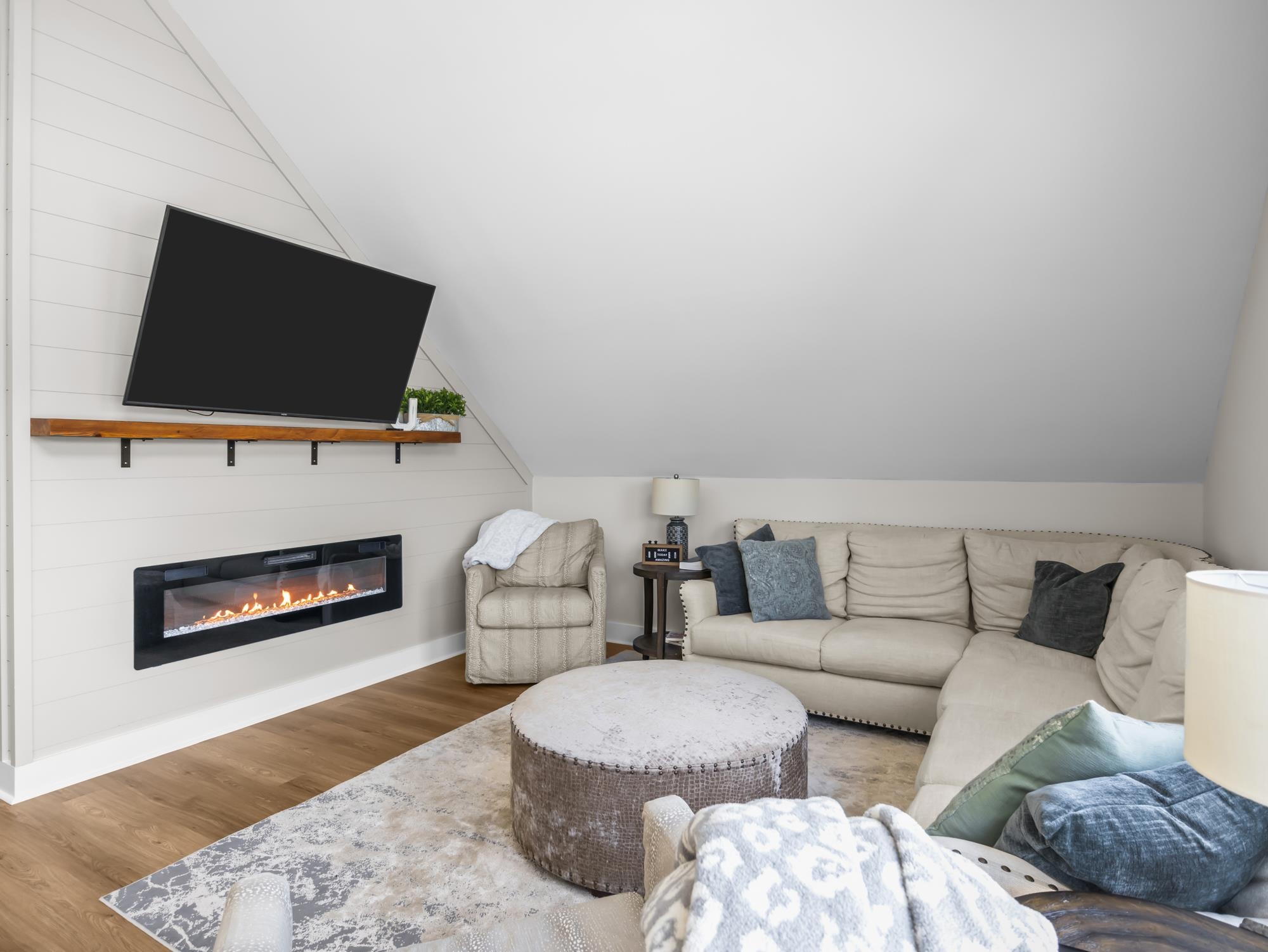 1080 Melvin Hill Road Campobello, SC 29322 - Photo 7 of 49