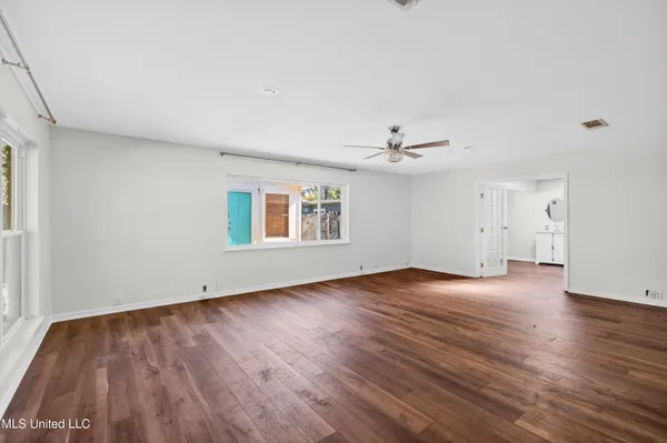 $297,500 | 392 Porter Avenue, Biloxi, MS 39530