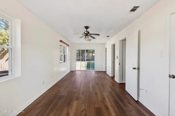 $297,500 | 392 Porter Avenue, Biloxi, MS 39530