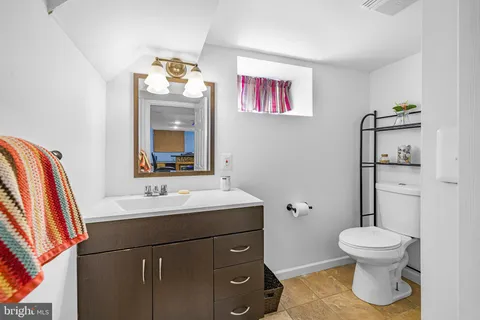 $575,000 | 1131 Naamans Creek Road, Garnet Valley, PA 19060