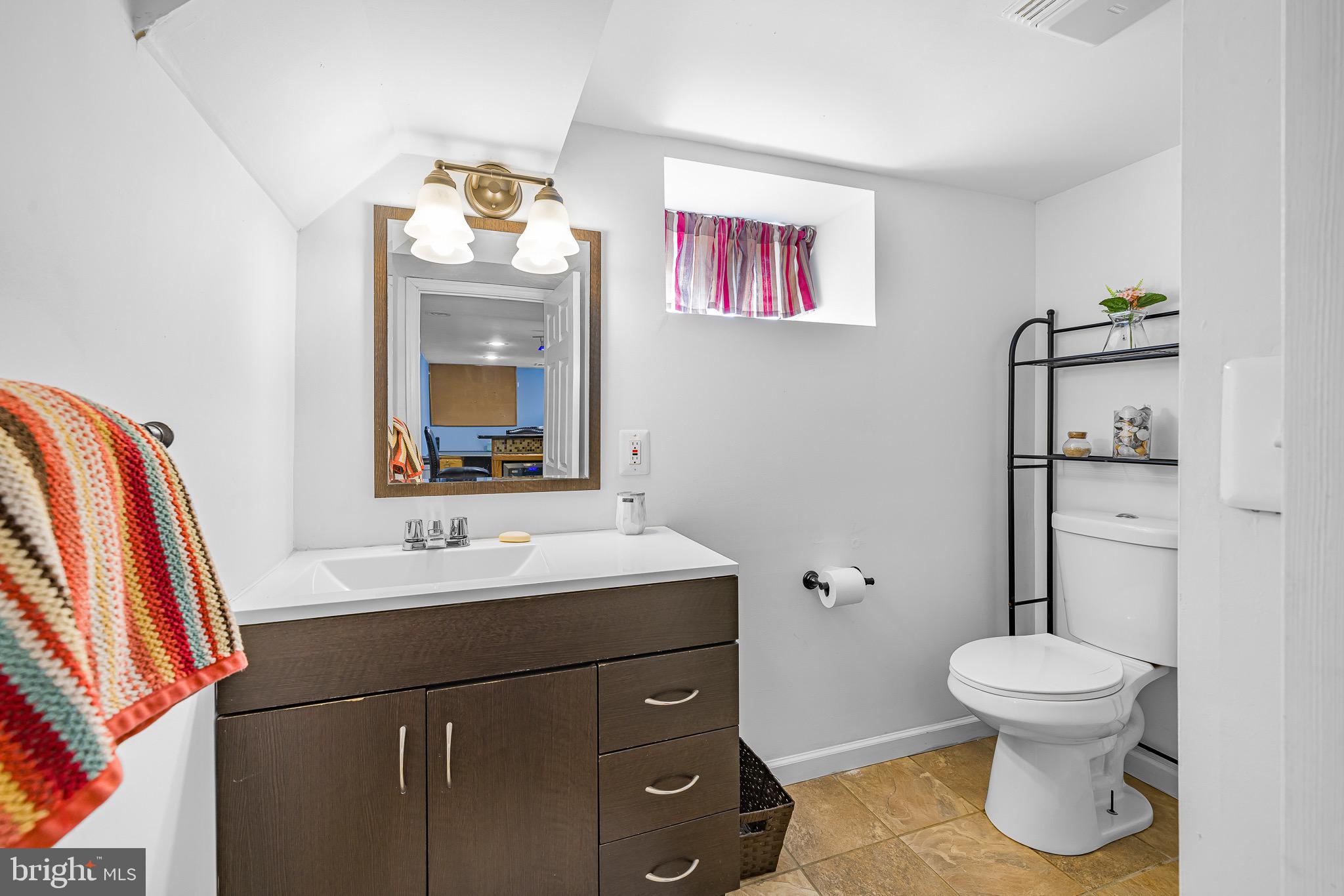 1131 Naamans Creek Road Garnet Valley, PA 19060 - Photo 38 of 54