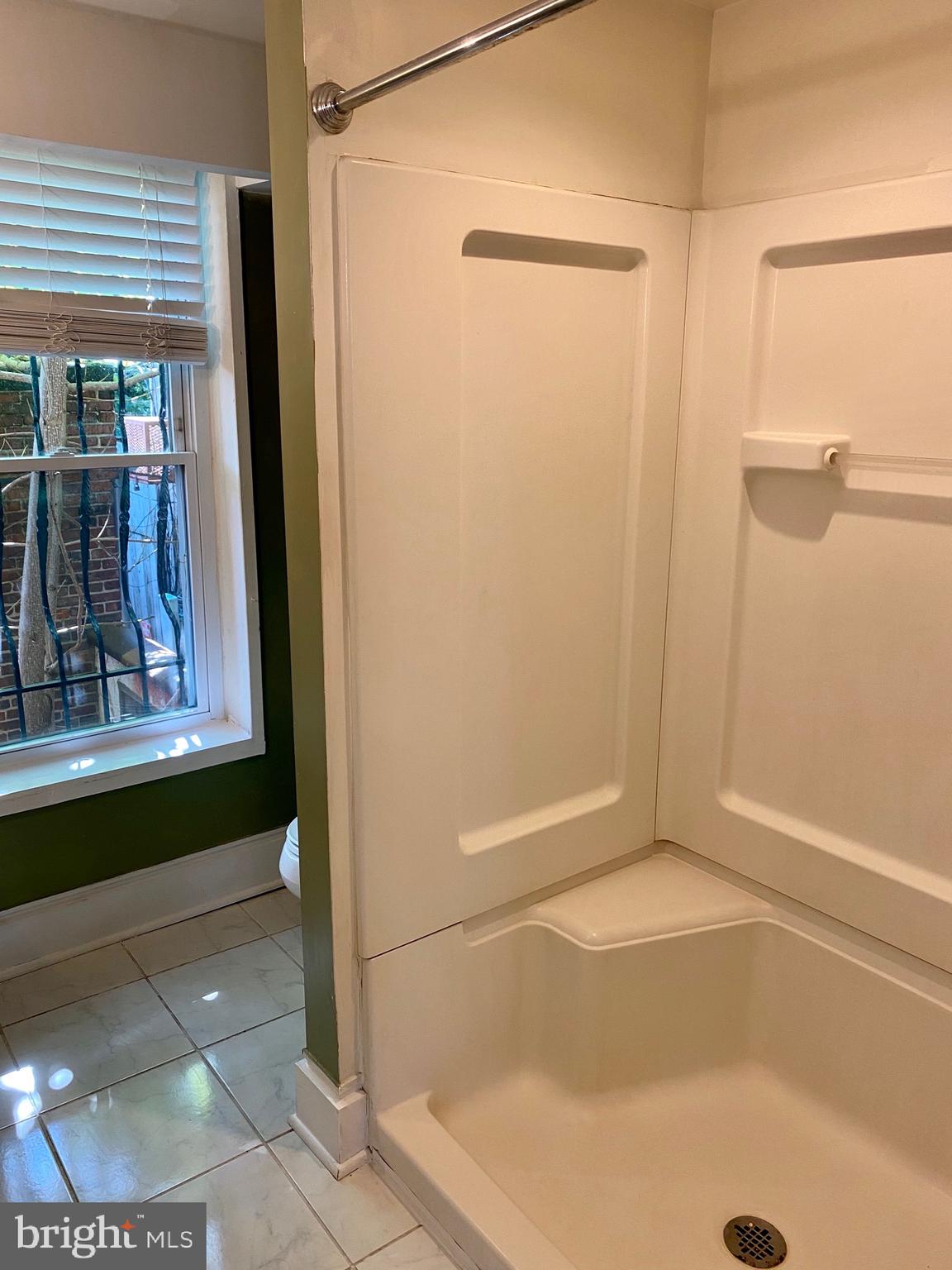 227 West Read Street Baltimore, MD 21201 - Photo 13 of 17