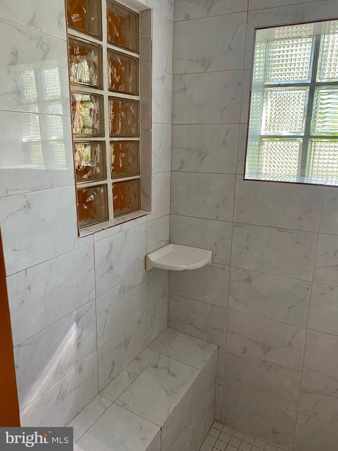 227 West Read Street Baltimore, MD 21201 - Photo 8 of 17