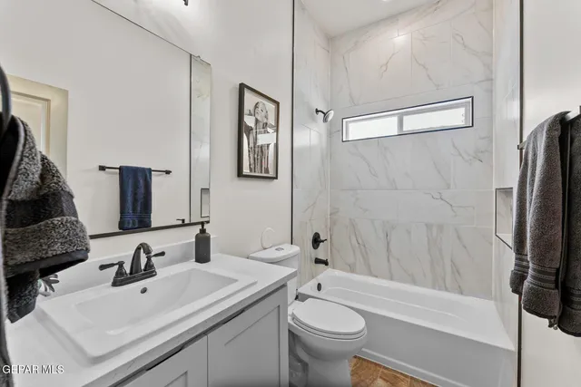 $389,950 | 1122 Brass Hl Avenue, Santa Teresa, NM 88008