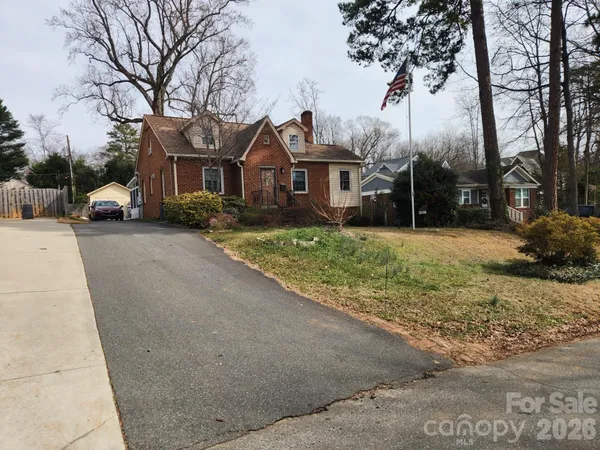 $495,000 | 3139 Shenandoah Avenue, Charlotte, NC 28205