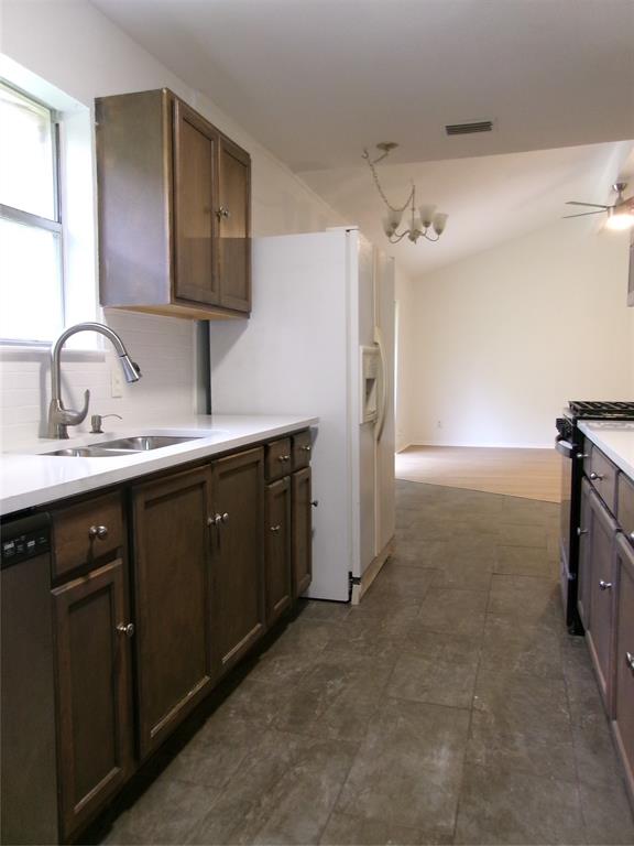 1519 Rambler Road Arlington, TX 76014 - Photo 12 of 20