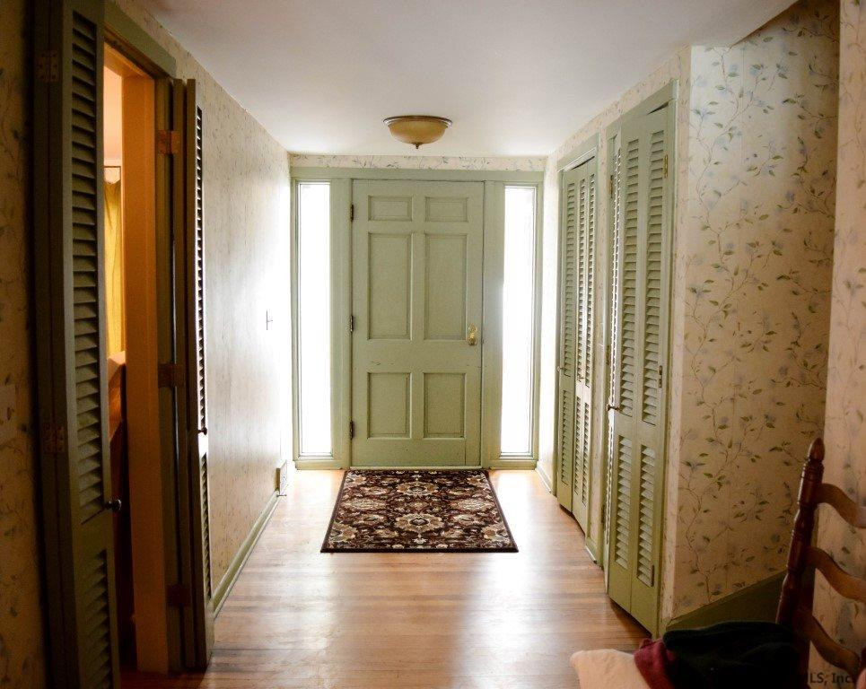 33 Forest Road Ballston, NY 12027 - Photo 4 of 22 Photo 4