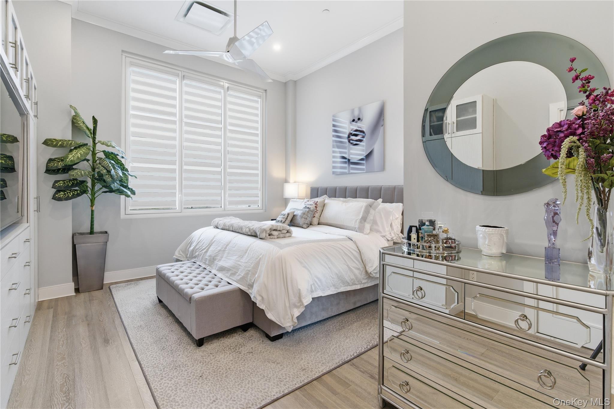 100 Garvies Point Road, Unit 1025 Glen Cove, NY 11542 - Photo 11 of 26