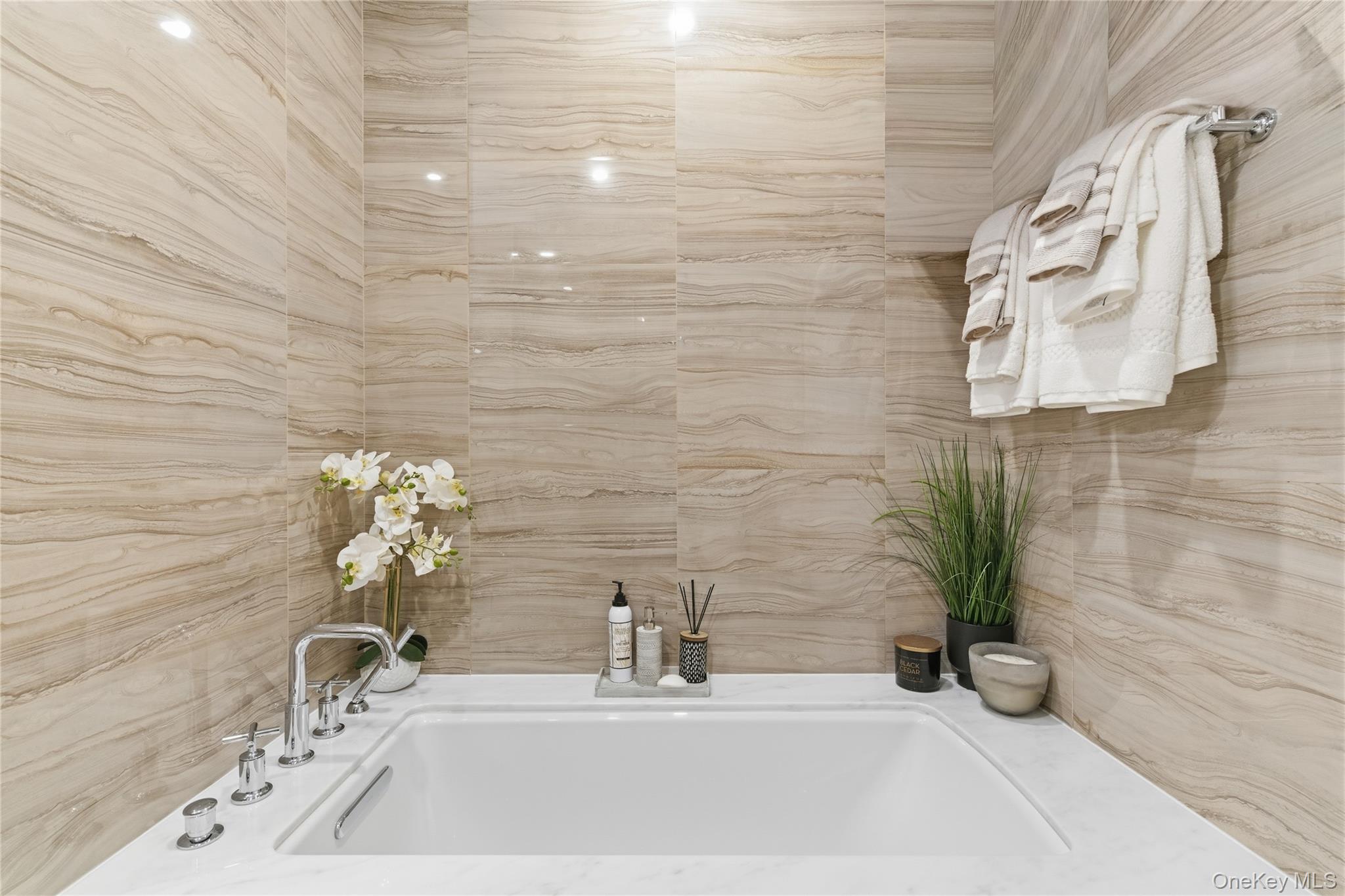 100 Garvies Point Road, Unit 1025 Glen Cove, NY 11542 - Photo 16 of 26