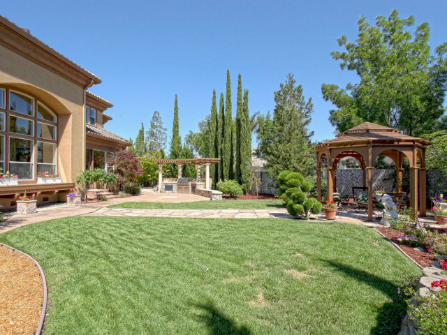 5504 Perugia Circle San Jose, CA 95138 - Photo 20 of 25 a view of a house with swimming pool and sitting area