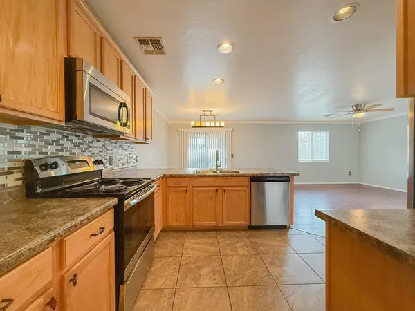 $1,795 | 6544 South Meadow Fescue Drive, Tucson, AZ 85756