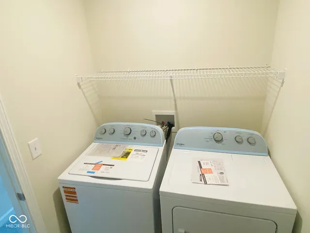 $2,300 | 3872 Riverstone Drive, Whitestown, IN 46075