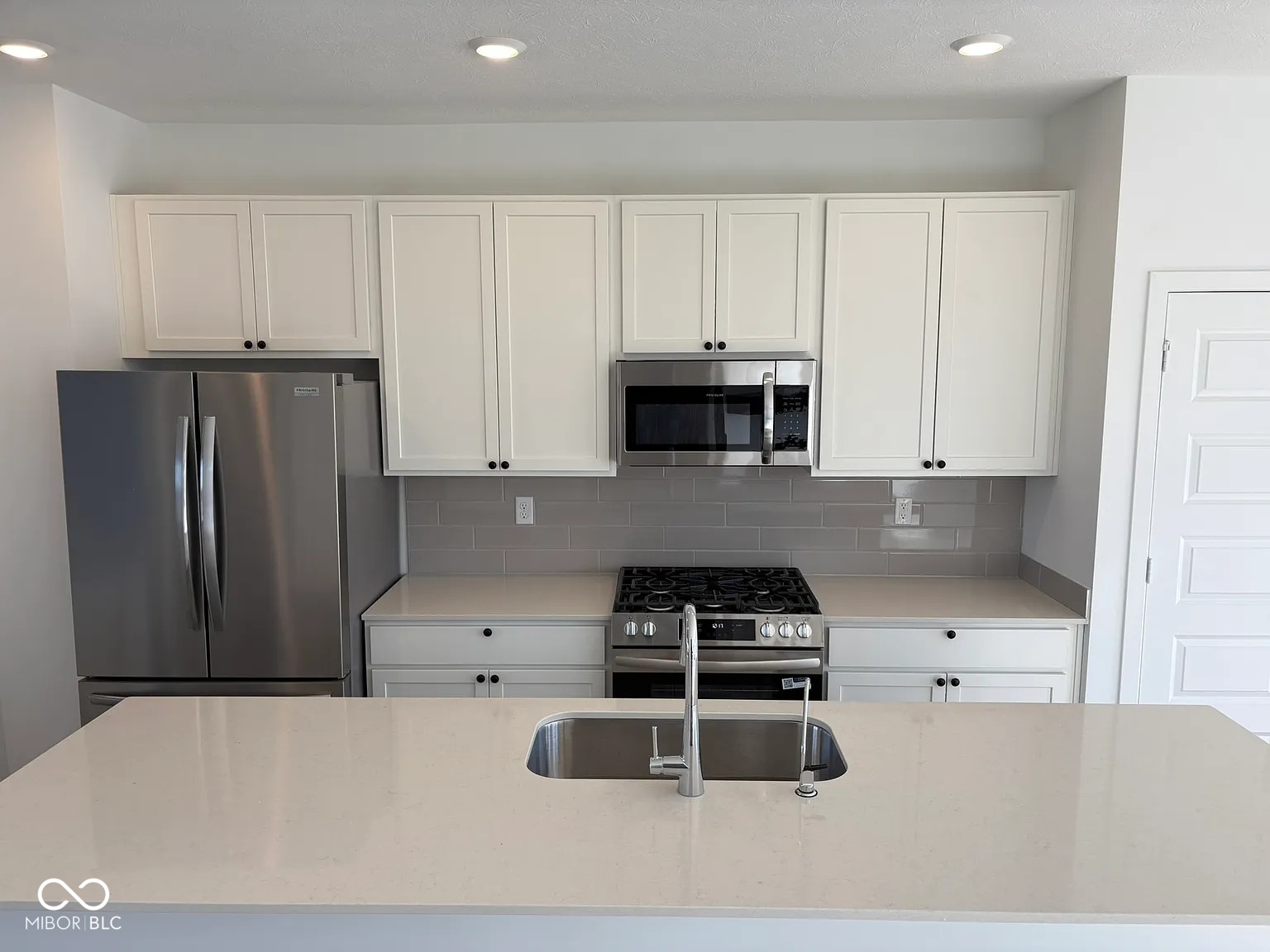 3872 Riverstone Drive Whitestown, IN 46075 - Photo 7 of 24