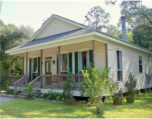 70180 Kelley Road Mandeville, LA 70471 - Photo 1 of 24 Gallery Image 1