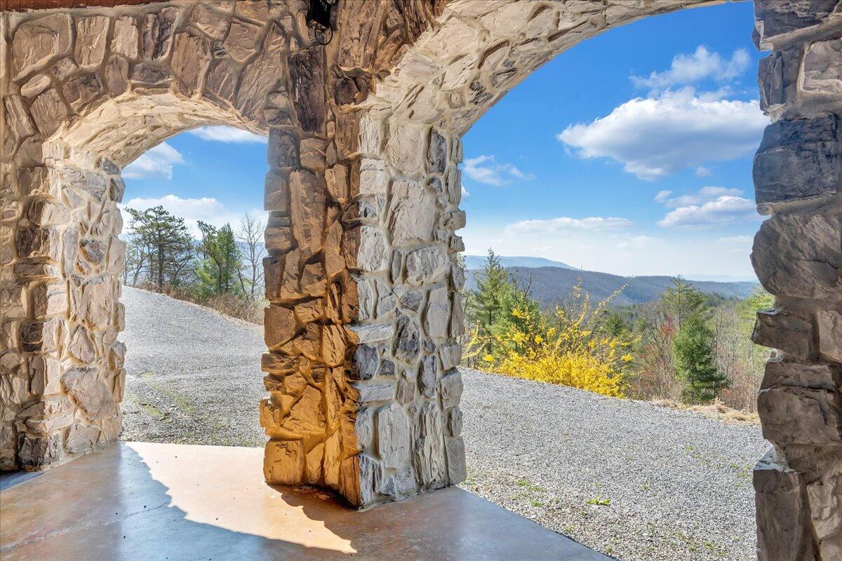 144 Seven Ridges Road Hot Springs, VA 24445 - Photo 64 of 99 67 Terrace