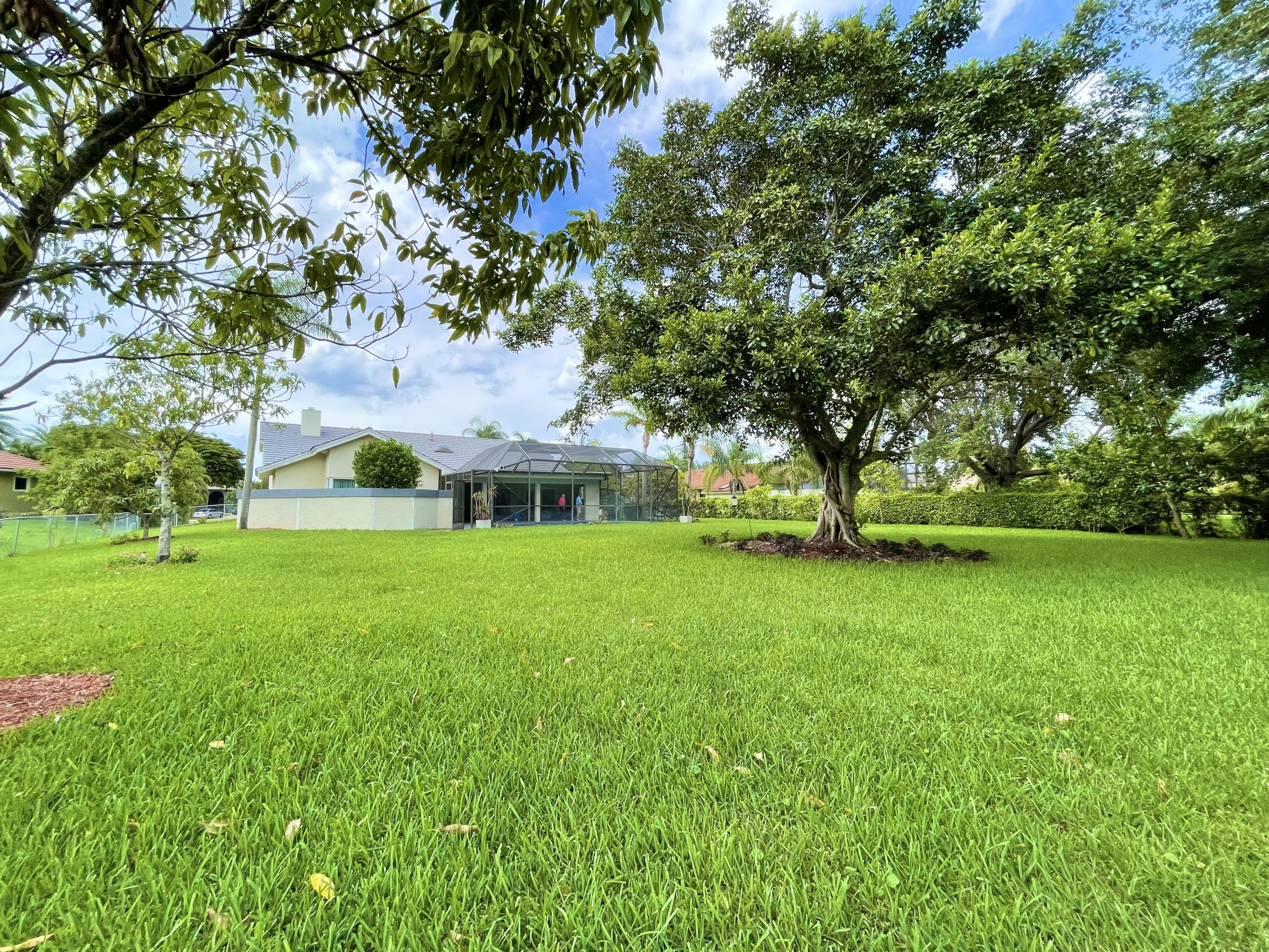 11933 Waterwood Drive Boca Raton, FL 33428 - Photo 37 of 51 PLENTY OF ROOM TO PLAY