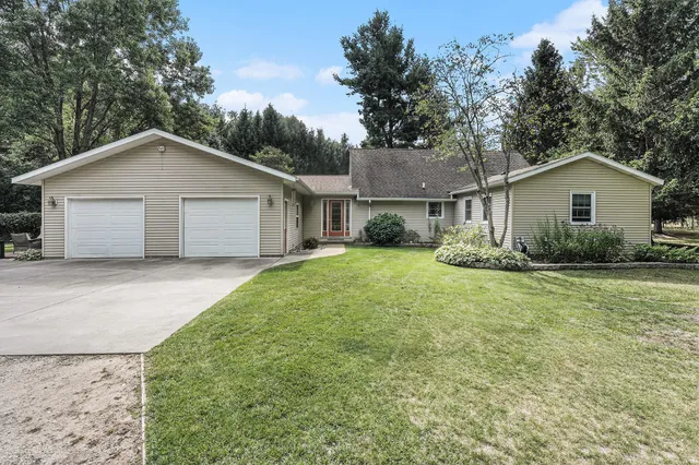 $399,900 | 8882 South Osborn Avenue, Fremont, MI 49412