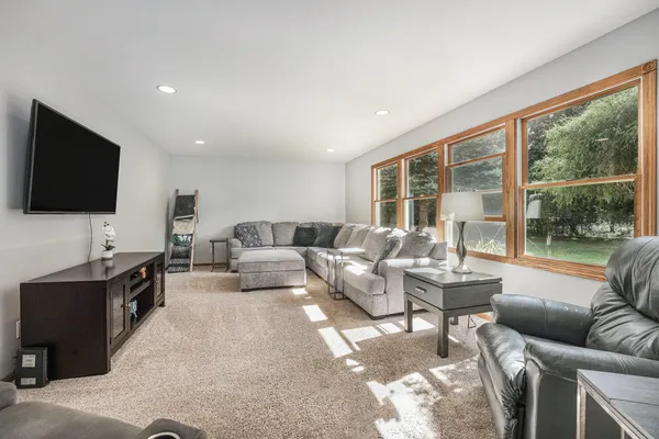 $399,900 | 8882 South Osborn Avenue, Fremont, MI 49412