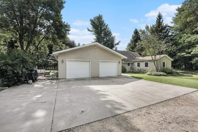 $399,900 | 8882 South Osborn Avenue, Fremont, MI 49412