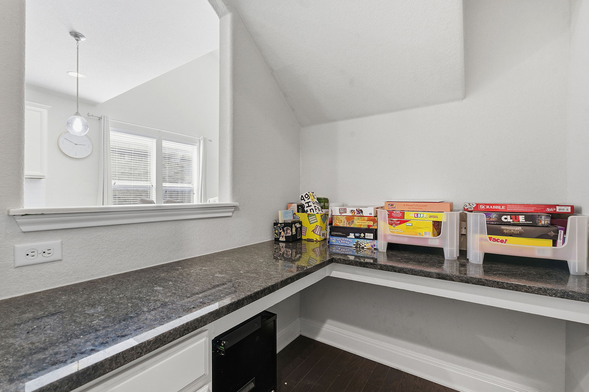 117 Methodius Drive Hutto, TX 78634 - Photo 25 of 40 Built in desk in private nook off kitchen