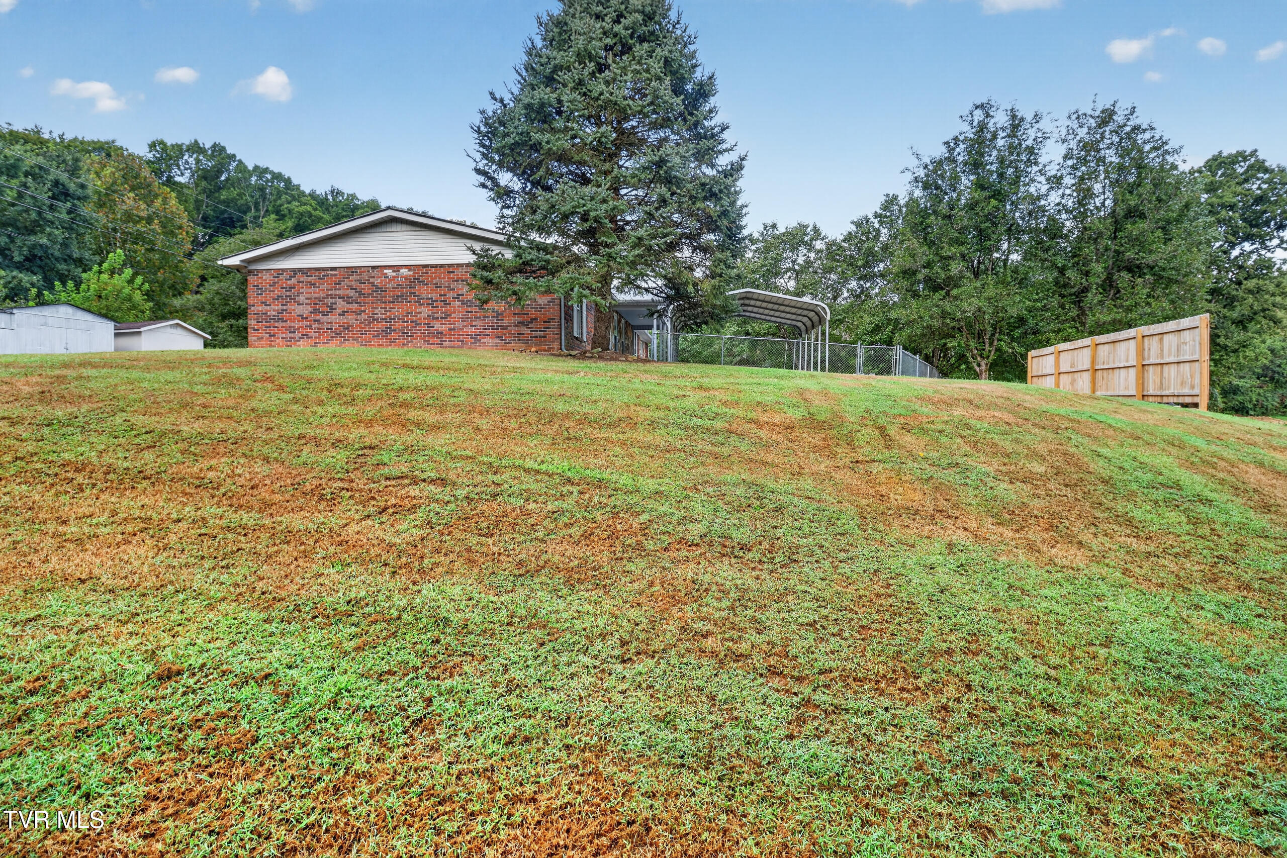 688 Rocky Summit Road Bean Station, TN 37708 - Photo 29 of 32 029_CO0A0135