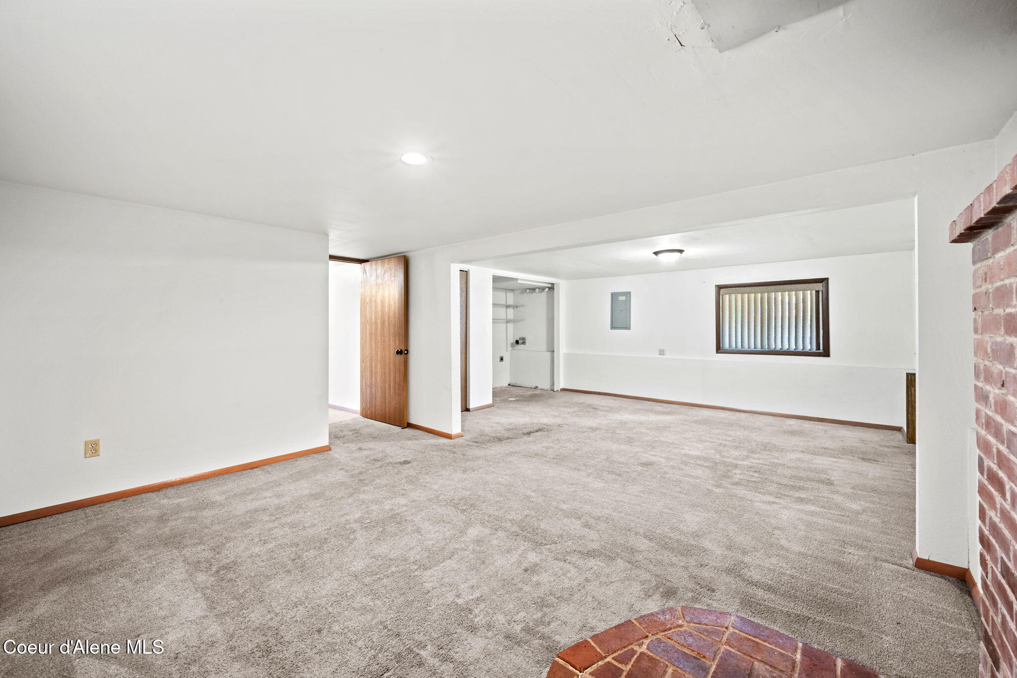 8247 Montana Street Rathdrum, ID 83858 - Photo 23 of 35 Family Room