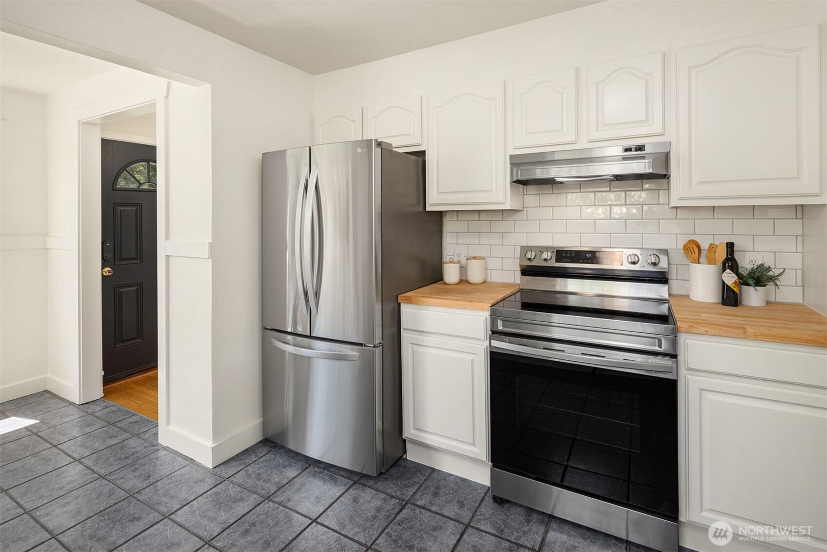 108 North 57th Street Seattle, WA 98103 - Photo 16 of 33