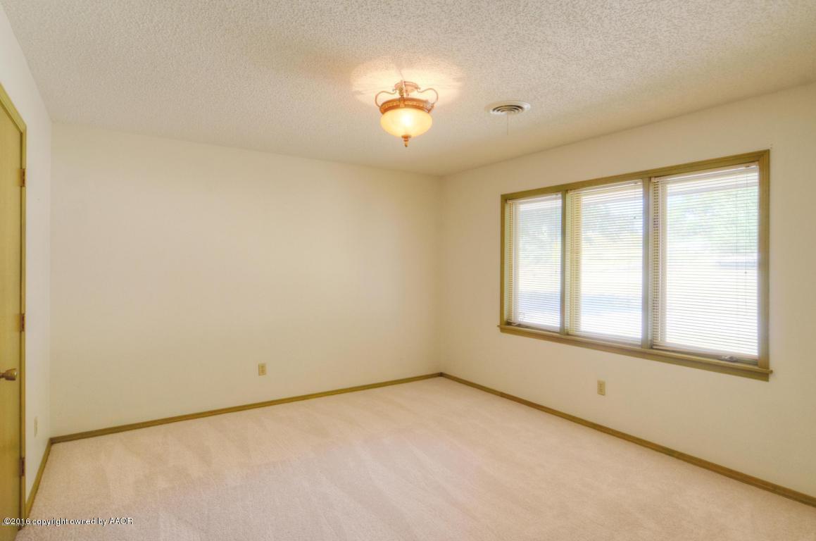 25 Kendall Road Amarillo, TX 79124 - Photo 14 of 19 bedroom 3