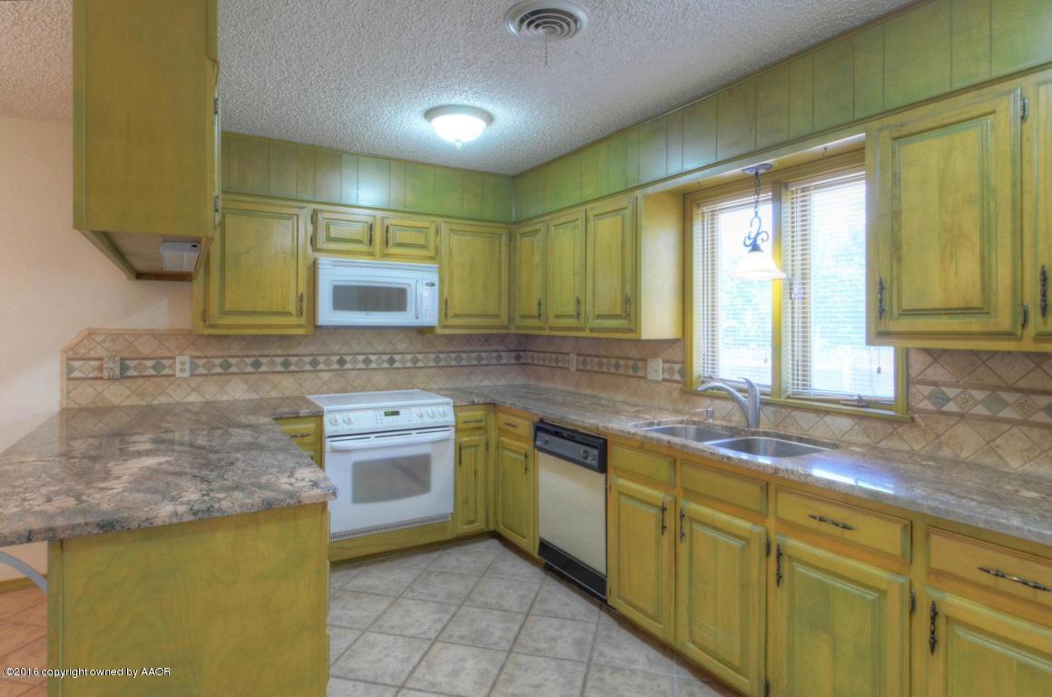 25 Kendall Road Amarillo, TX 79124 - Photo 5 of 19 kitchen