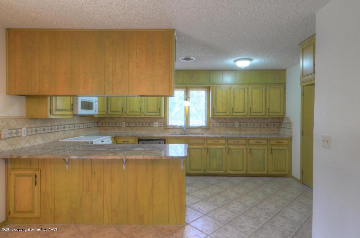 25 Kendall Road Amarillo, TX 79124 - Photo 6 of 19 kitchen
