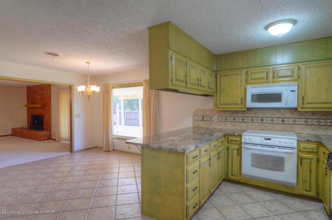 25 Kendall Road Amarillo, TX 79124 - Photo 7 of 19 kitchen