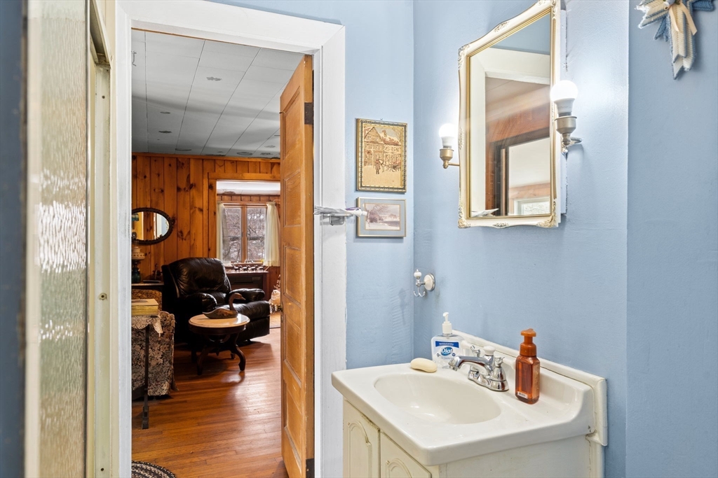 9 Castle Rock Road Saugus, MA 01906 - Photo 23 of 31 Gallery Image 23