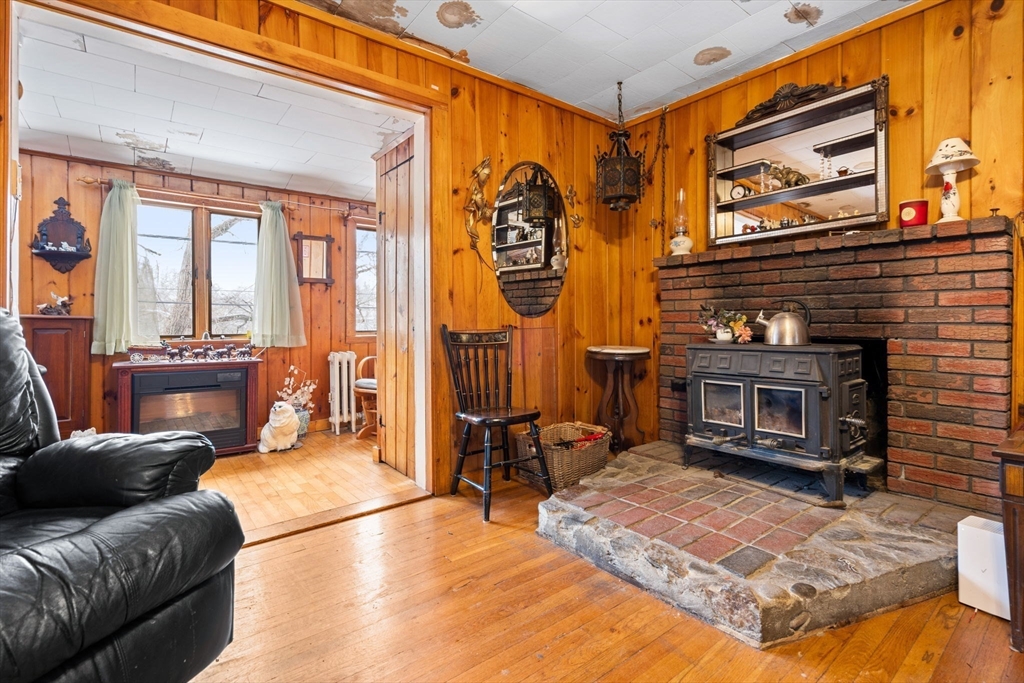 9 Castle Rock Road Saugus, MA 01906 - Photo 9 of 31 Gallery Image 9