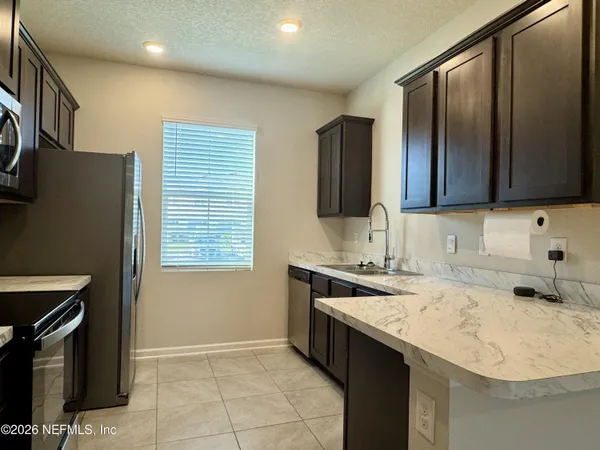 $1,950 | 3992 Village View Lane, Orange Park, FL 32065