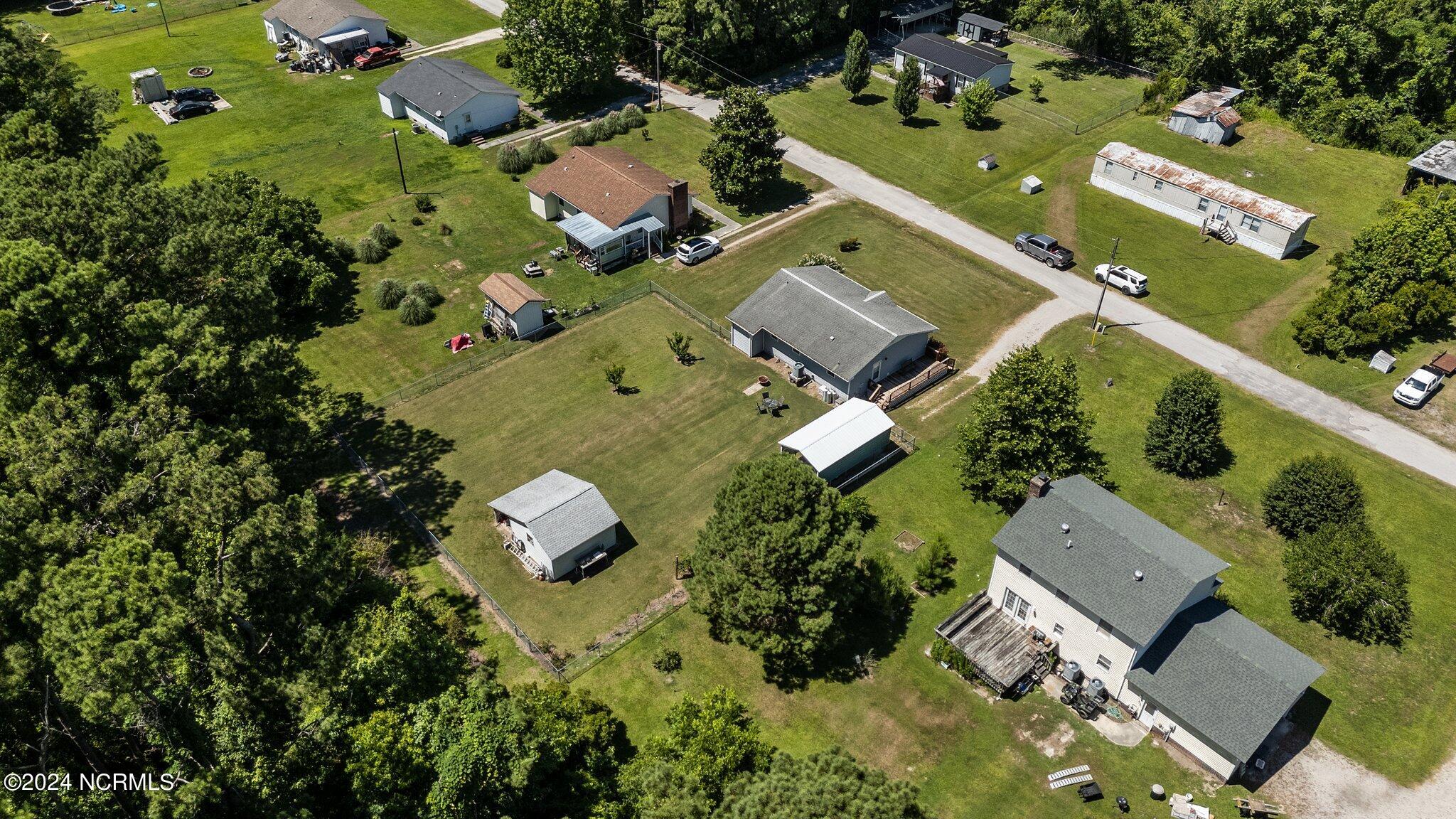 139 Ruth Lane Beaufort, NC 28516 - Photo 37 of 41 36-web-or-mls-DJI_20240614144648_0736_D