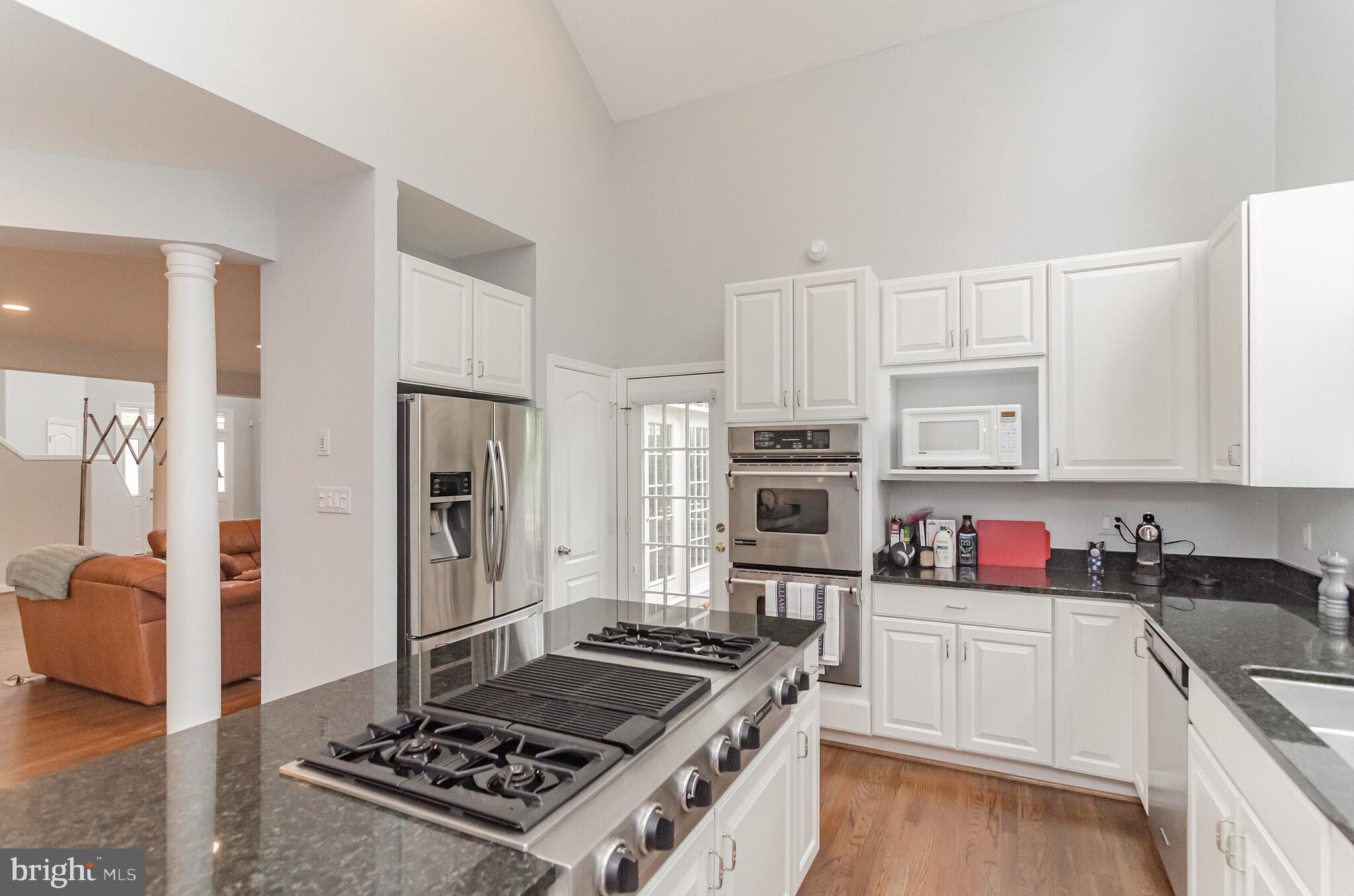 1332 Red Hawk Circle Reston, VA 20194 - Photo 13 of 31